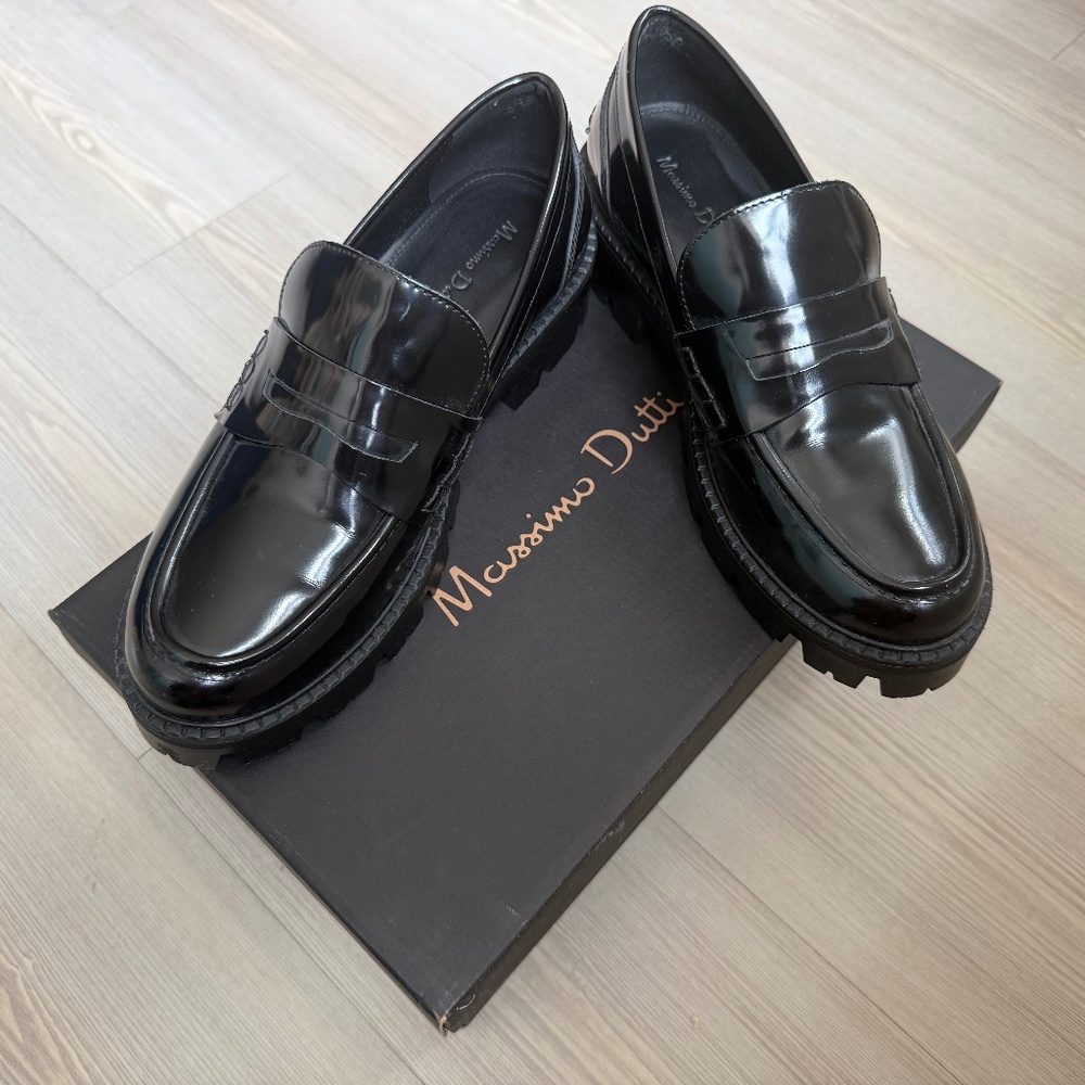 Massimo Dutti Black Leather Loafers Women Lug Sole Platform Size 8 US / 39 EU